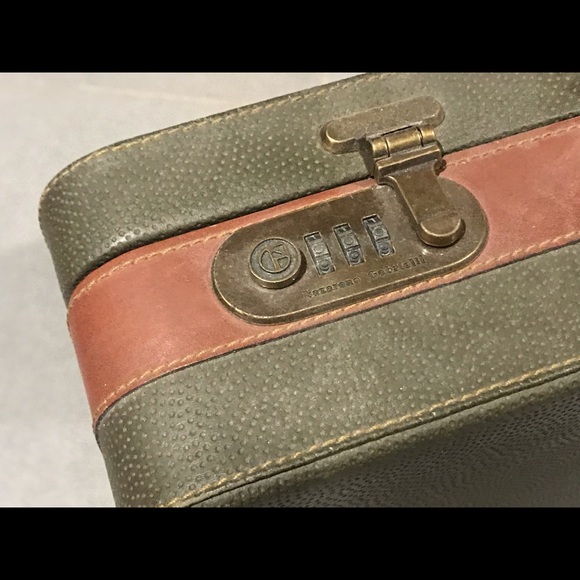 Attaché / Briefcase